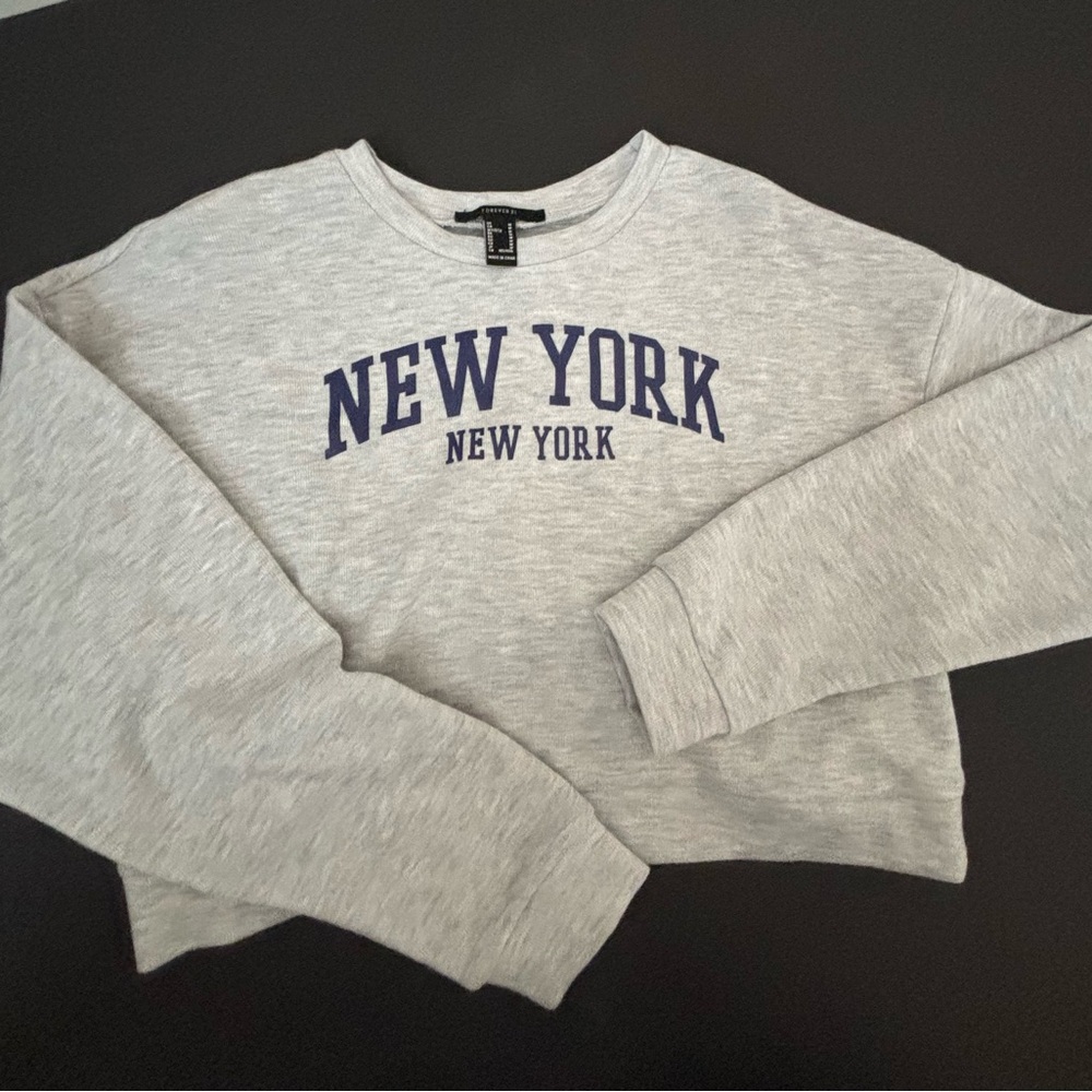 Forever 21 Gray Graphic Sweatshirt
